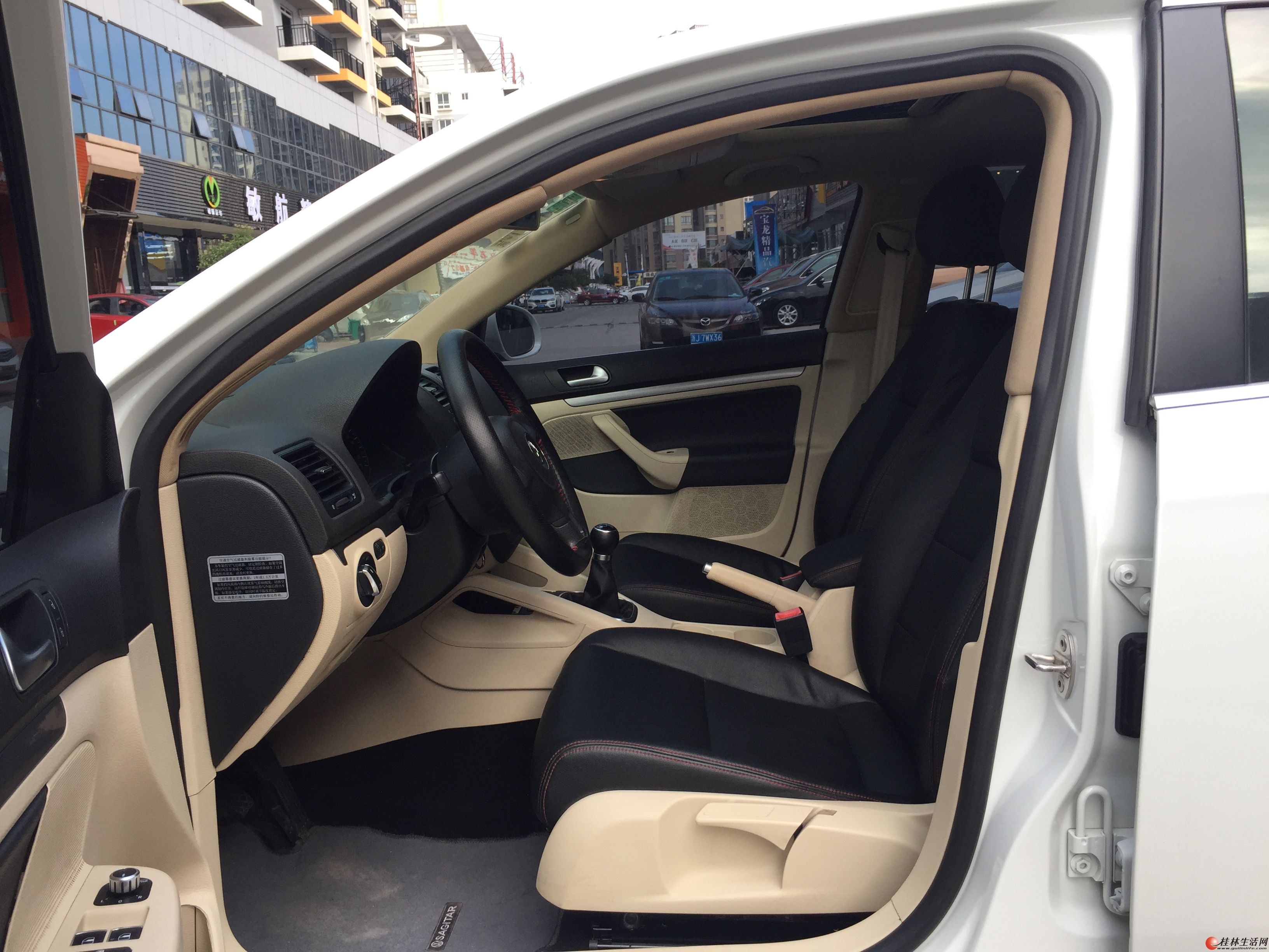 ���� 2011�� 1.6L �ֶ�������