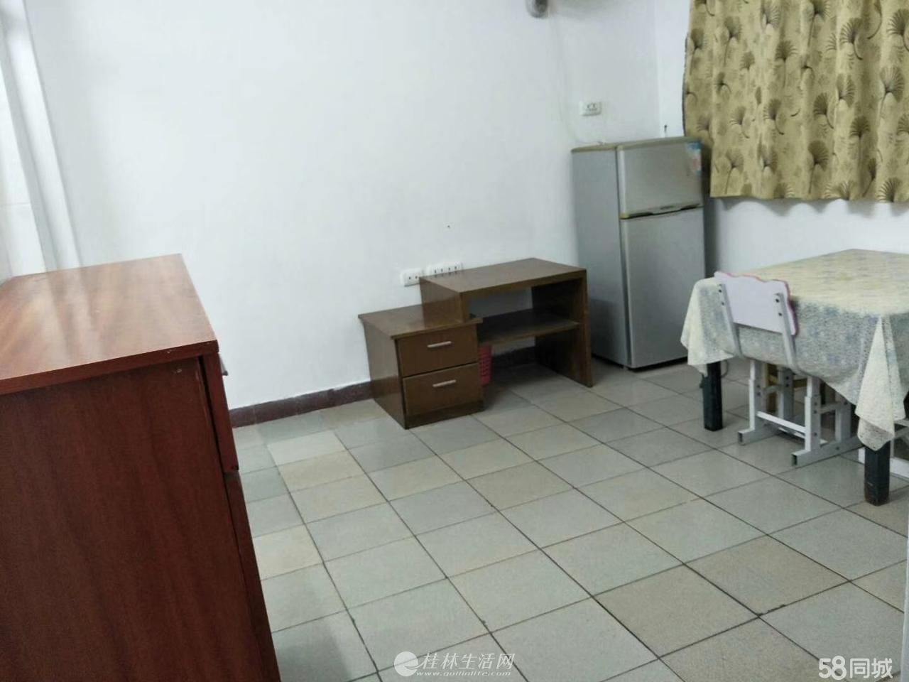 xq������ȺСѧ��6¥��Ȩ62ƽ��55������һ�����ʿ����