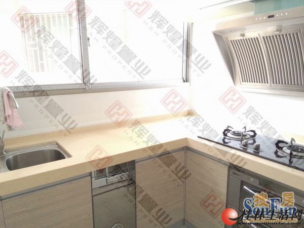 ��ȫ��δס�������㾰����װ3�����г�λ��