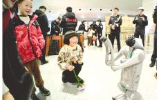 【新春走基层】&ldquo;机器警犬&rdquo;首次亮相桂林春运