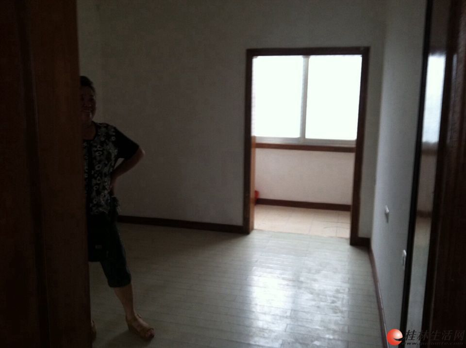 ��ͨѧ���� С���� �ƽ�2¥ ��װ�� 61ƽ��