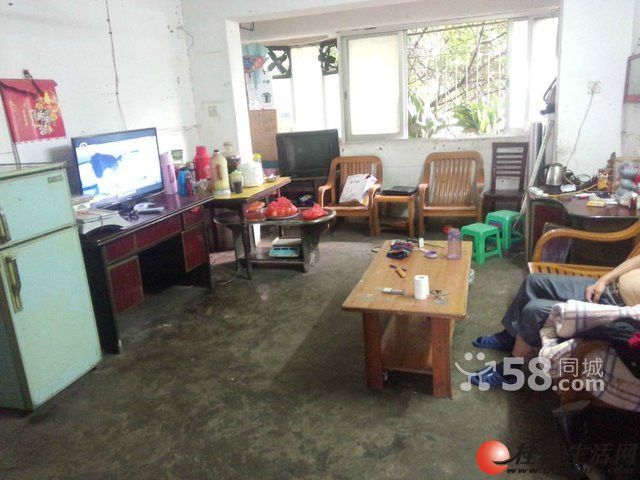 ���ȡ�����·��Ԫ�´�3�� 85ƽ�� ��С����ͣ�� ͨ͸�ɹ�û��� 45��