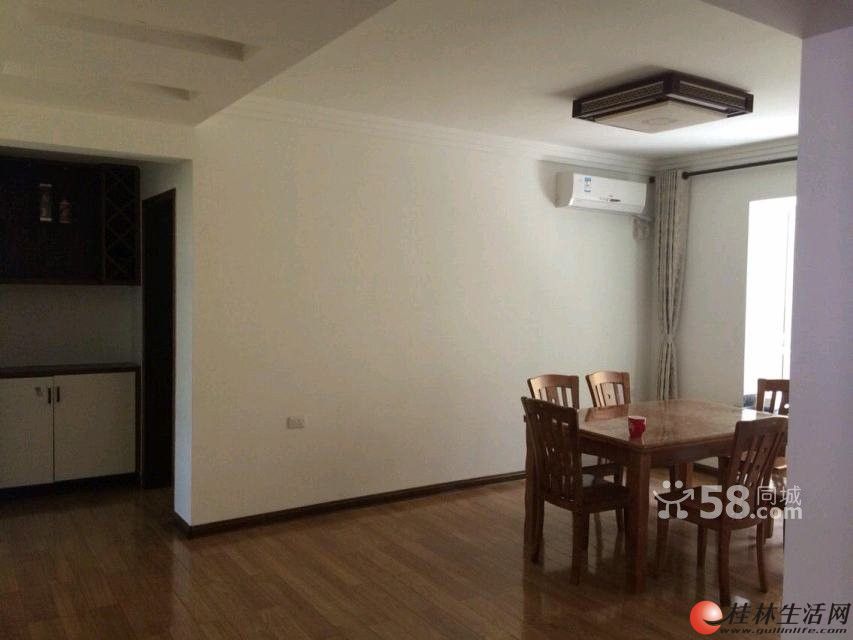 HHʮ�ֽ���ҵ�㳡��װ3�����ٽֿɴ��棬�칫�Ӽ����õĺ÷��ӣ�3̨�յ���