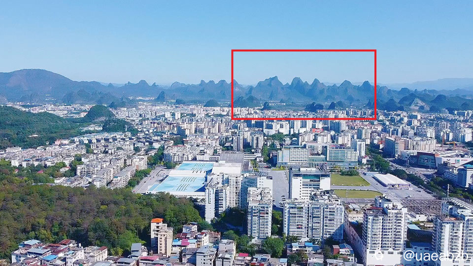 红框中的天际线