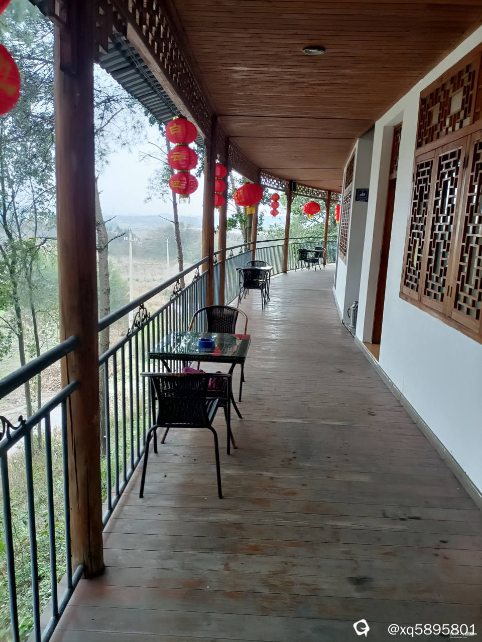 南边山枫林宅特色观景走廊