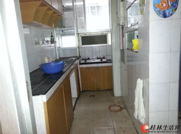 888  �ͼ۳���    ����·��������   321  110�O  3F  ��װ   1300Ԫ/��   �ҵ���ȫ