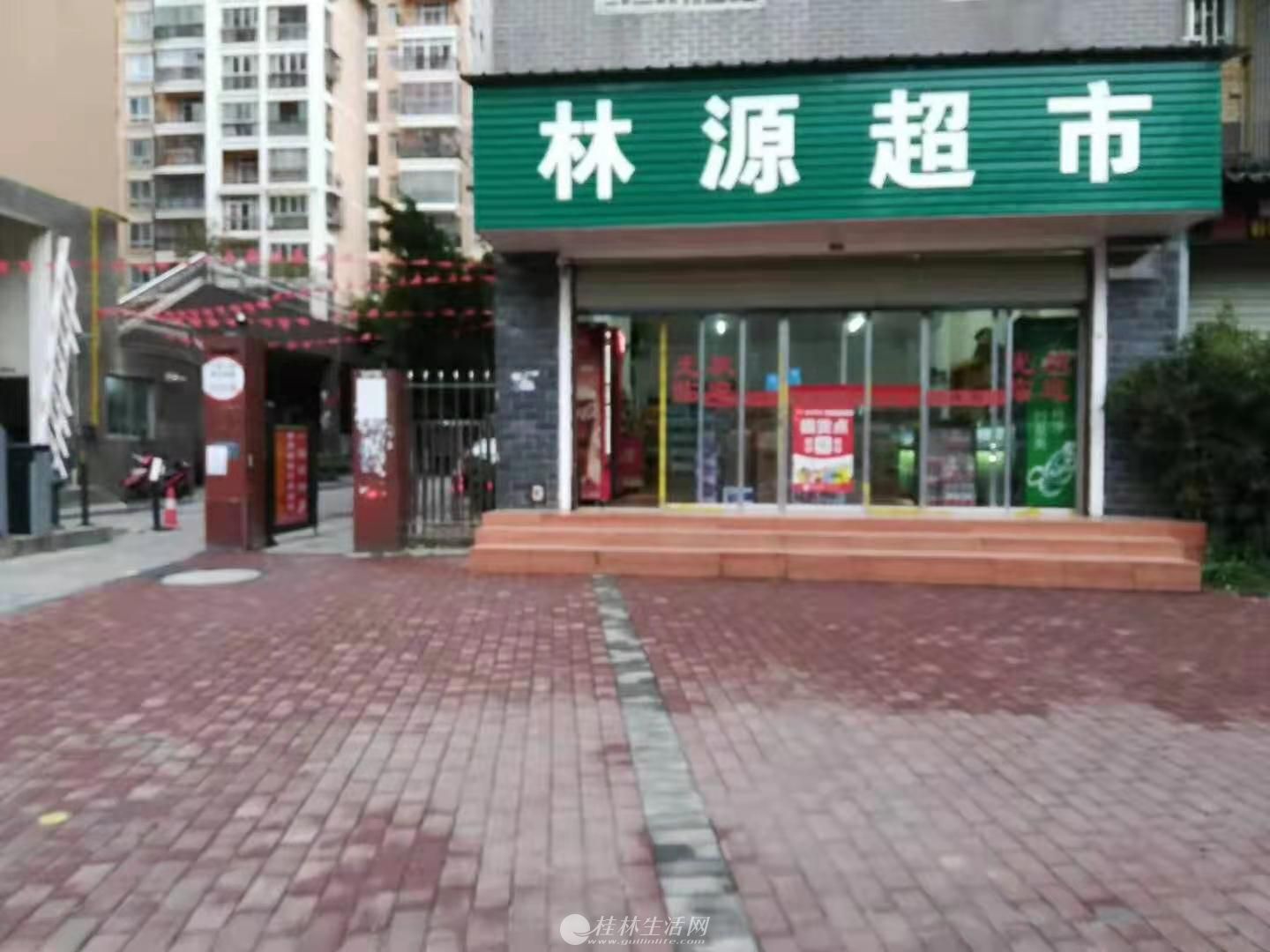 �����С���ڵ���˫�����̣�106ƽ�׼��ۼ�80��