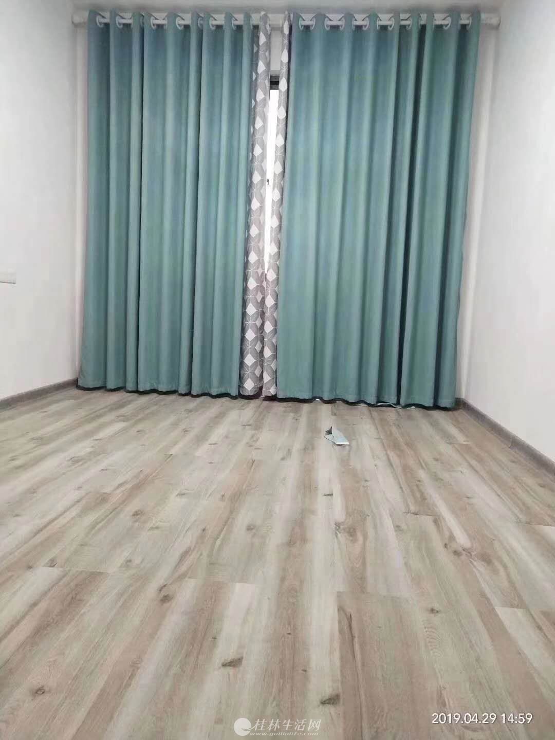 ��ɽ���ź�����ѧ�����ź�Сѧȫ�¾�װ��