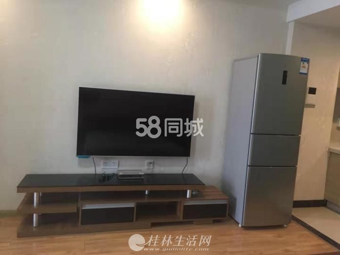 ��ﻪ��  1��1��1�� 50ƽ��  2300Ԫ  ����λ�ú�  �ܱ�ʵʩ��ȫ