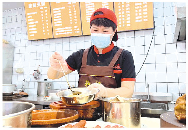 环城北二路&ldquo;粉小匠&rdquo;： 三代人匠心传承 让家乡味香飘全国