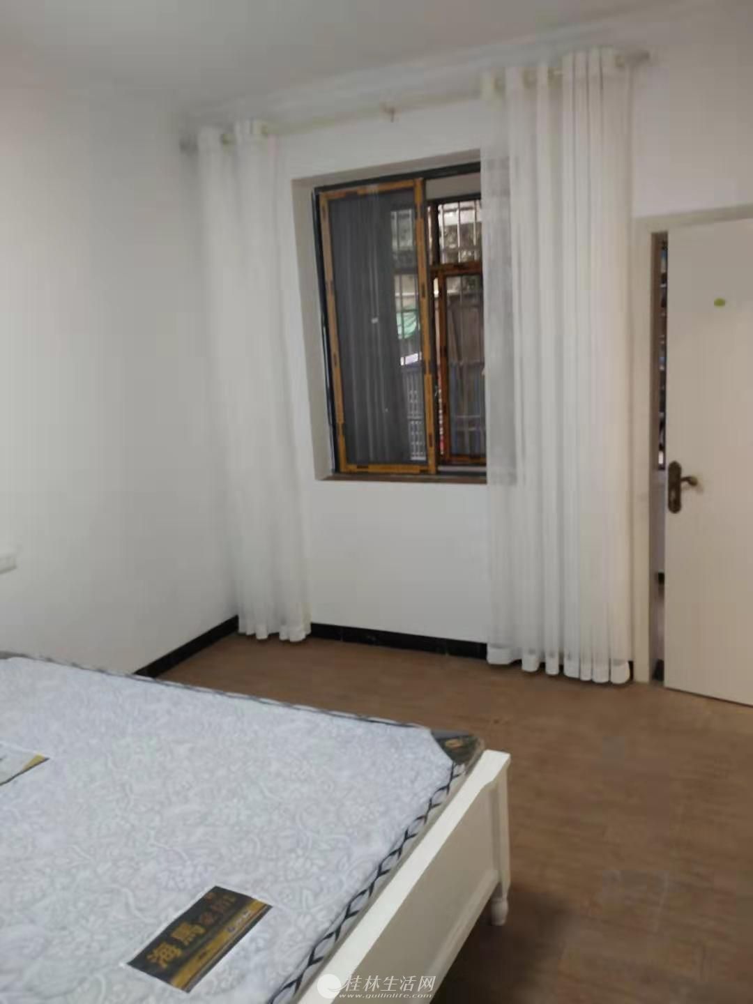 �ź�Сѧ����·��������98ƽ��ʹ��130ƽ��һ¥��װ105��