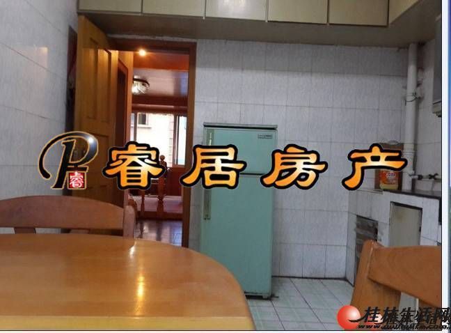 T��ɽ�� ��̩����԰ ���ƽ�4¥ 3��2������װ 65��