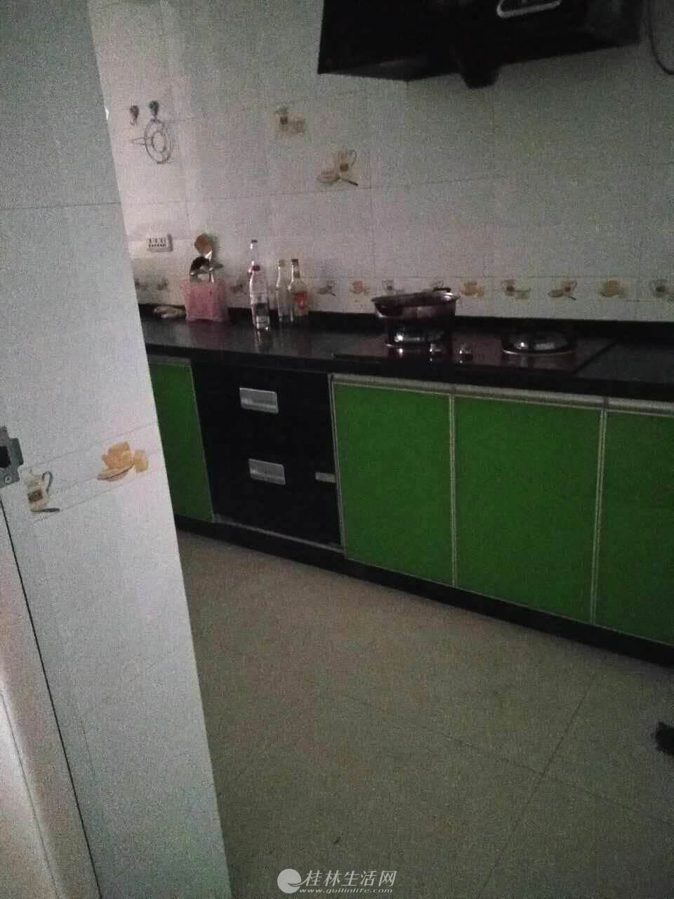 ����ֽ���ǰ�ǣ�120ƽ��ס�����⣬������Сѧ����װ��