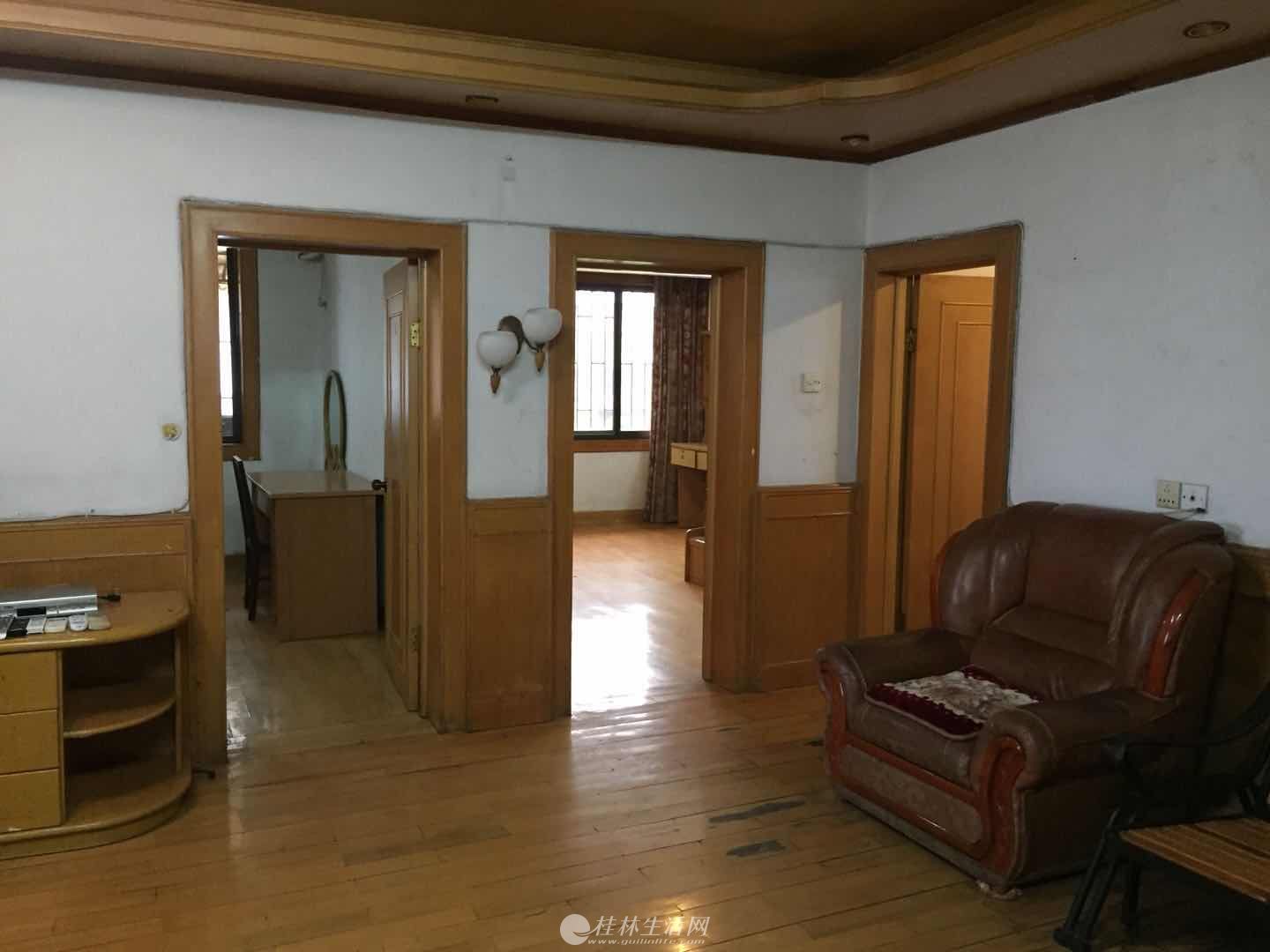 Q��Ⱥ�Ļ�·5¥��ȺСѧ����3��1��1��,�ҵ���ȫ�������ס