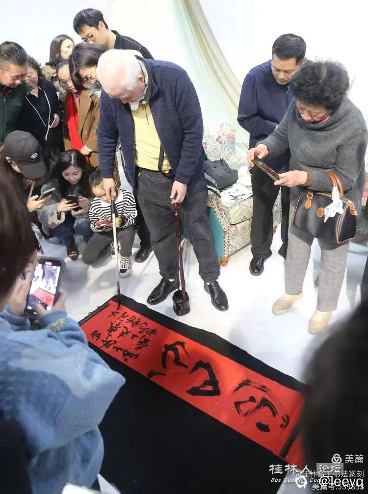 I2ZmZmZmZg_750_0_0_0_q80.webp (5).jpg