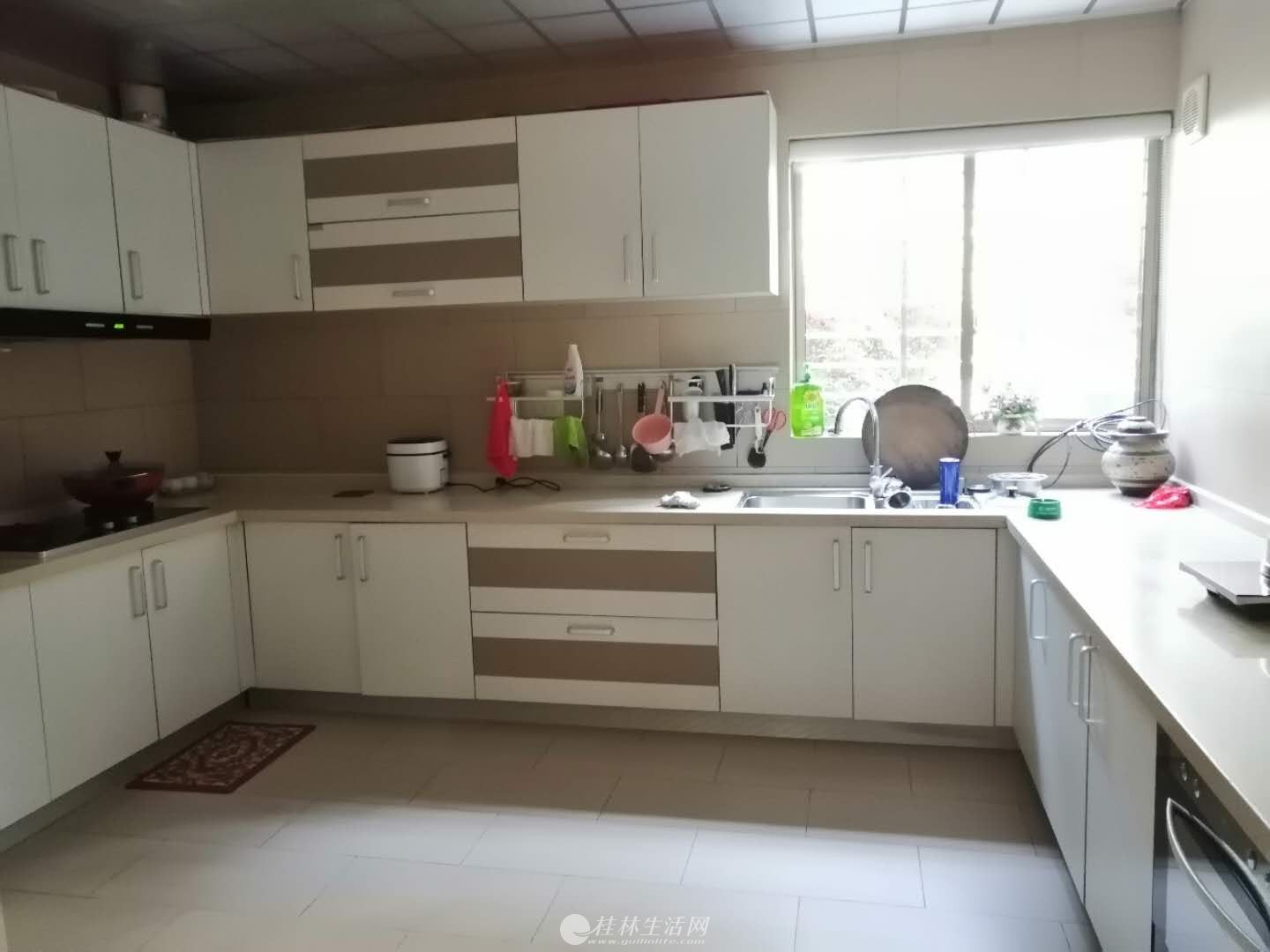 @������ ��ɽ��· �����³� Ӣ��Сѧ ��װ �Ҿ߼ҵ�ȫ�� ʹ�����260-300 �ۼ�260��