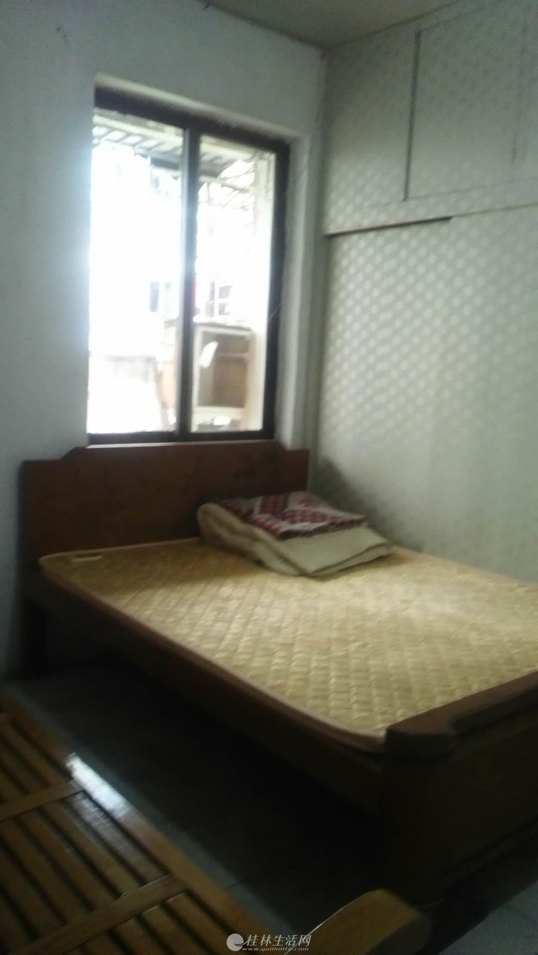 �����н飩������Բ������·��������һ��1200Ԫ/��   ��13978334224