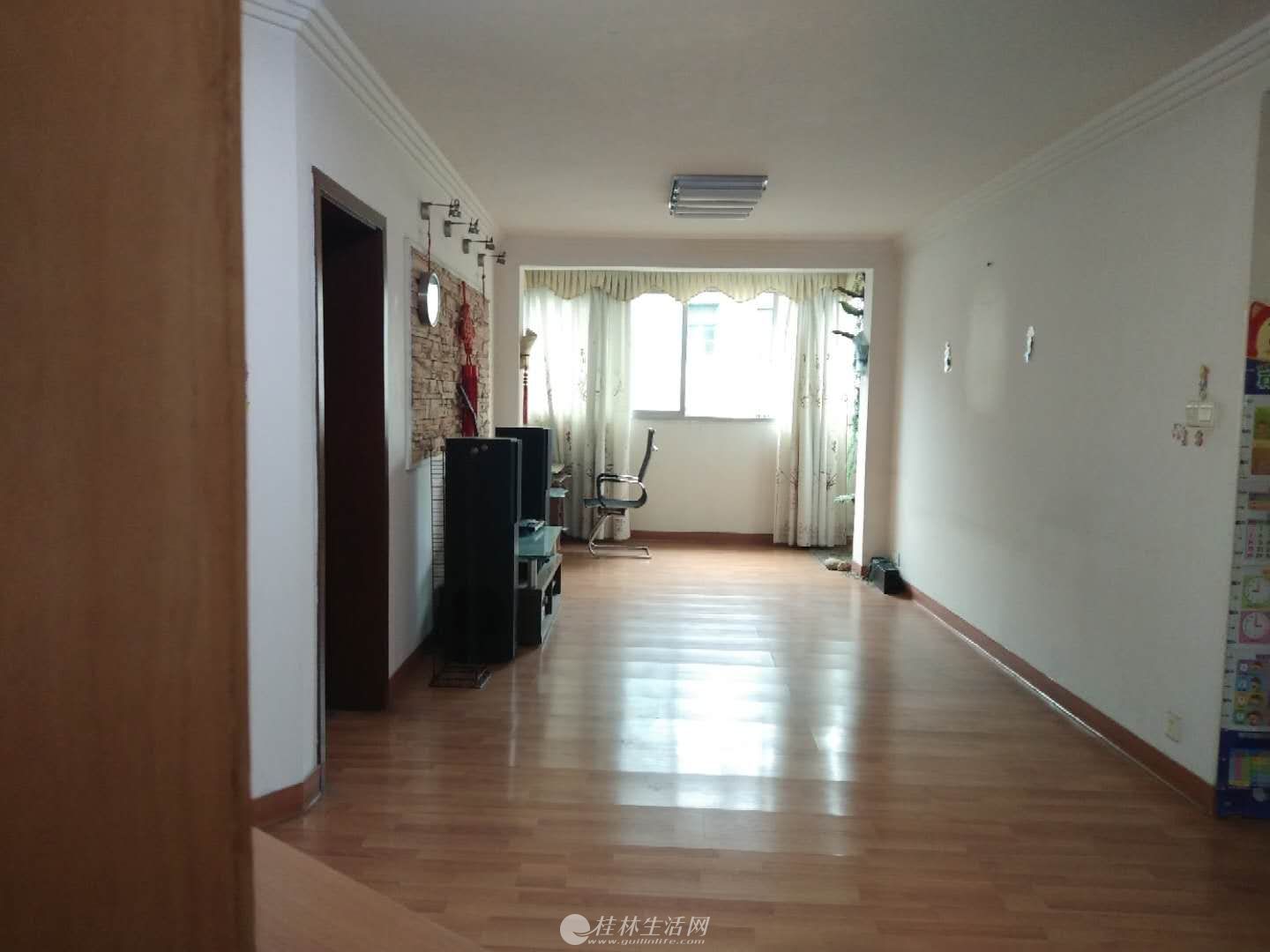 Y  �ͼ����ۣ������㳡�ֶ��� ��ս· �Ｏѧ�� �ƽ�¥�� 40��