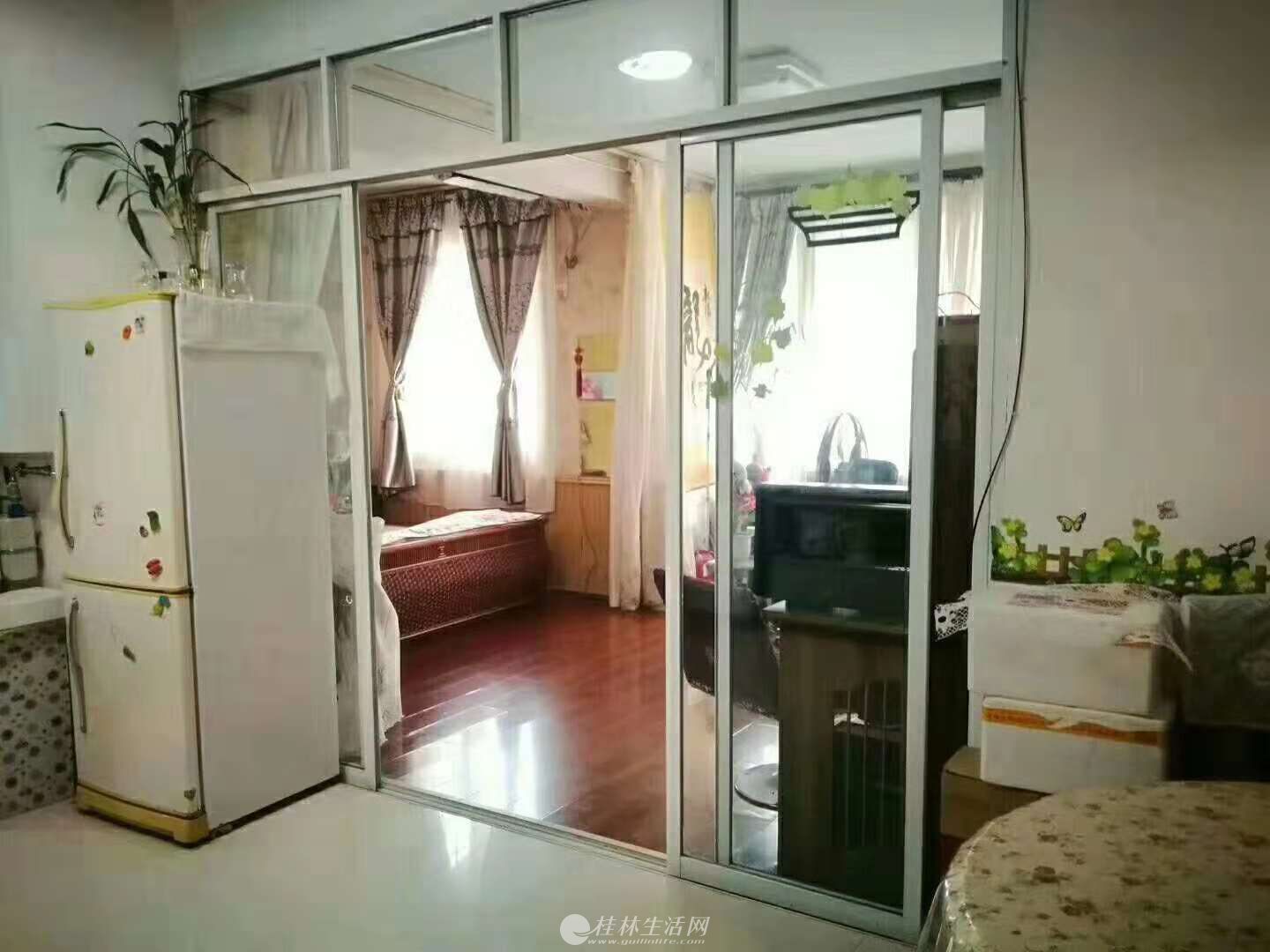 ����ͨСѧ�����С�����Է ��װ һ��һ��  6¥ 50ƽ�� 25��