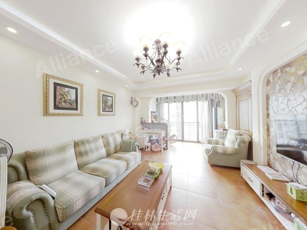 ������ �ߵ�С�� �к�Ԫ��һ�� ����10¥��װ105ƽ3���ۼ�110��