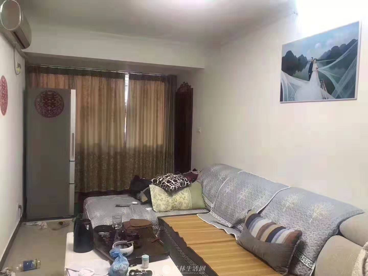 �������ɽѧ���ܸ�һ¥��������