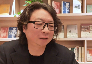 许知远谈再次遇见桂林山水，“让人觉得非常放松 有一种在边陲里的自在 ”