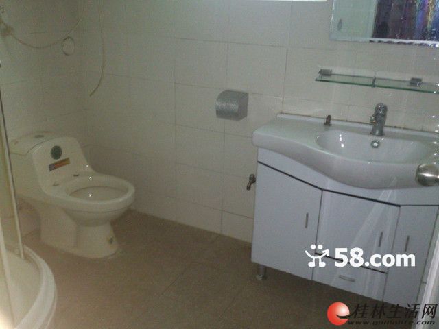 H �ʺ�С�����ͼ۴���һ��