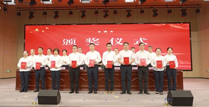 1J0A0903.JPG