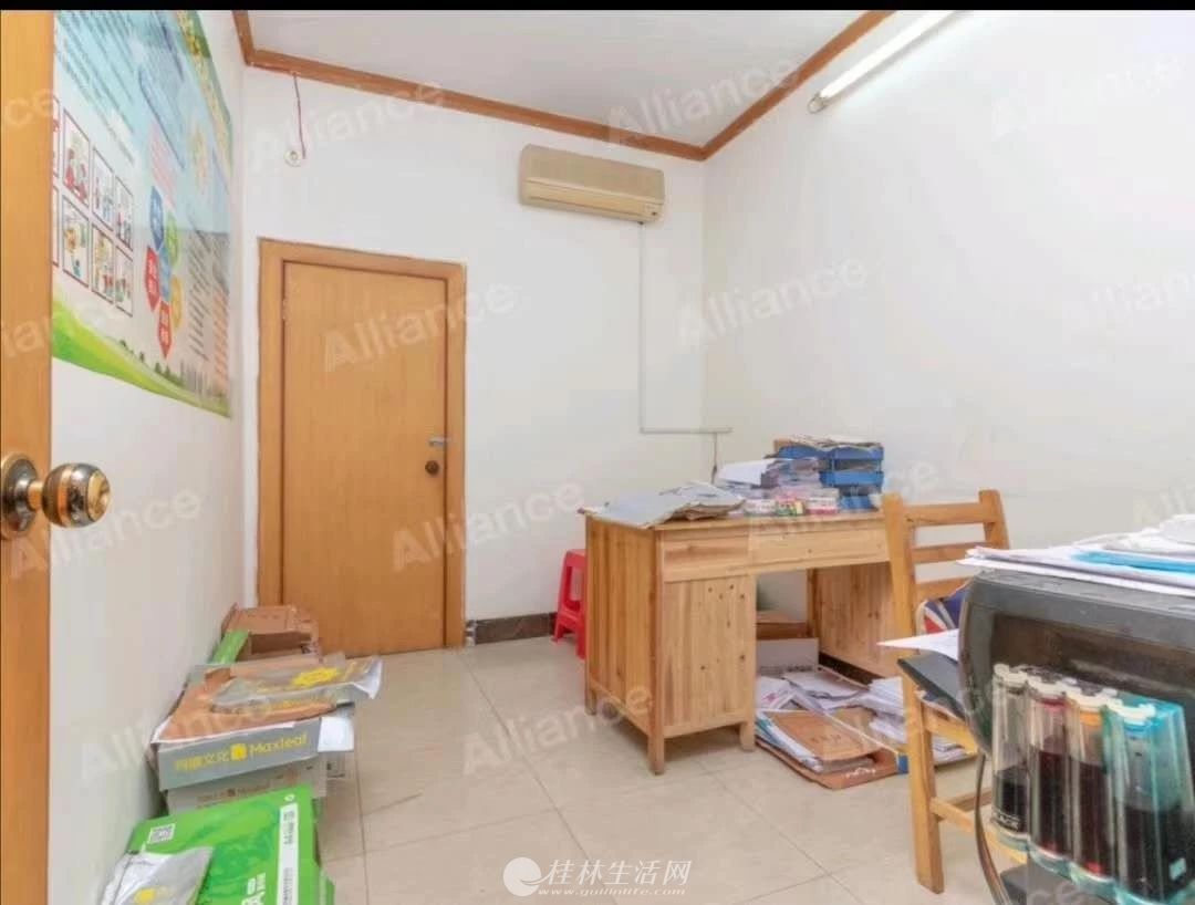�л�Сѧ�Զ�¥����һ��75ƽ��112��93��ɴ���