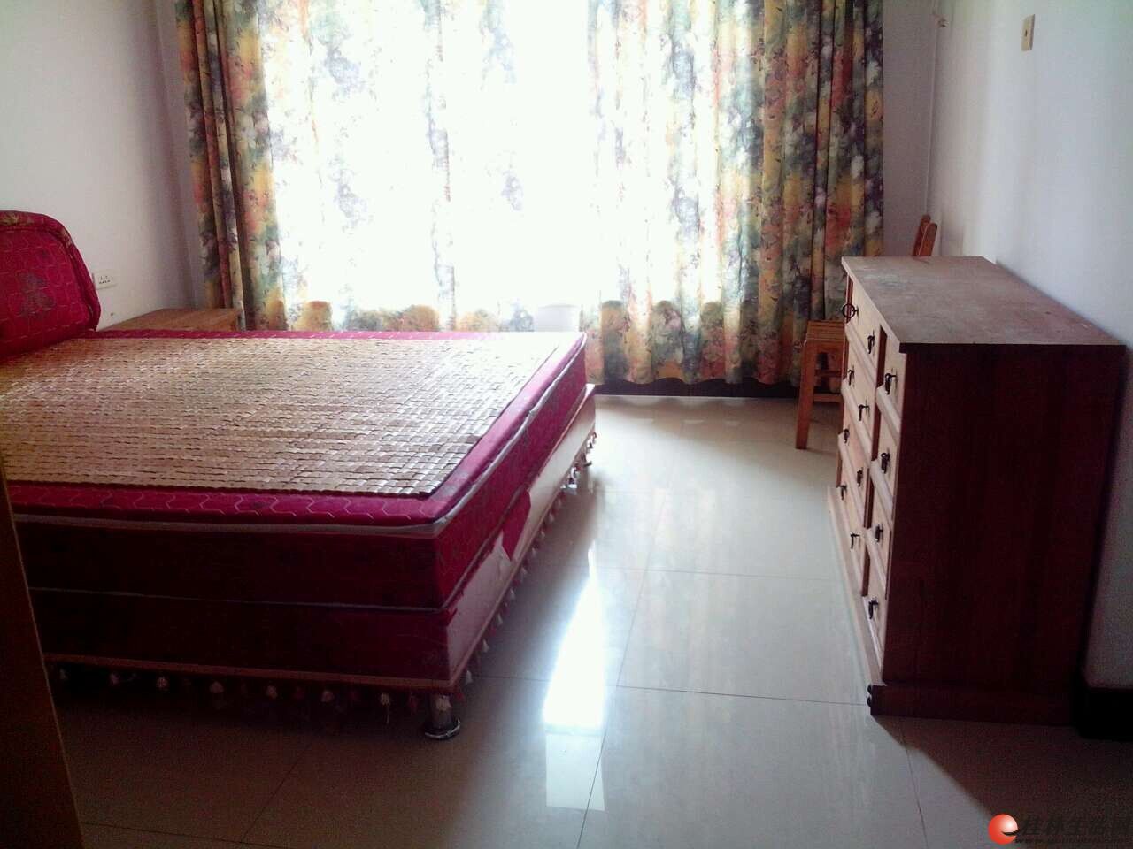 �����¶� 3��2�� 133ƽ�� 3000Ԫ ��װ �Ҿ���ȫ