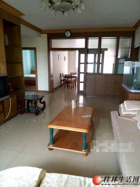 �����³�105ƽ�׵��ݷ�һ��������װ2��70��������