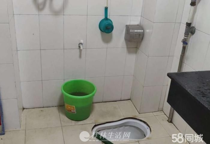˫ѧ�����ݷ�+������ѧ��4¥����·2��2��1����ͣ��λ
