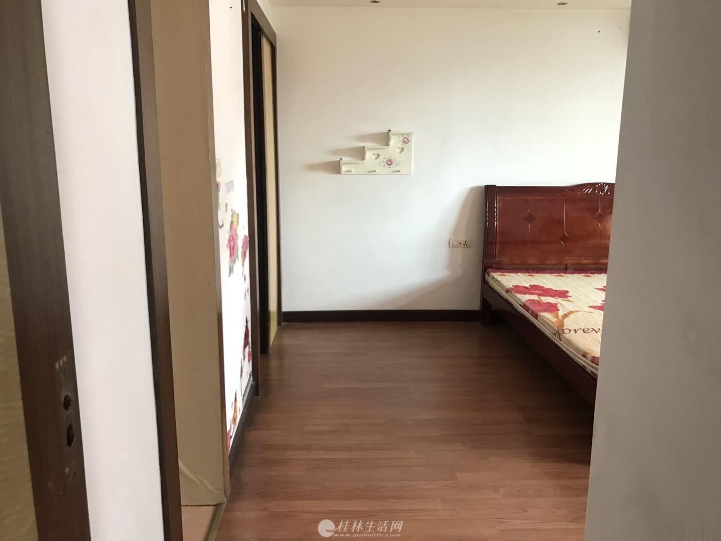 ����� һ�ж����˽��ϳ��� ���Է��װ��������