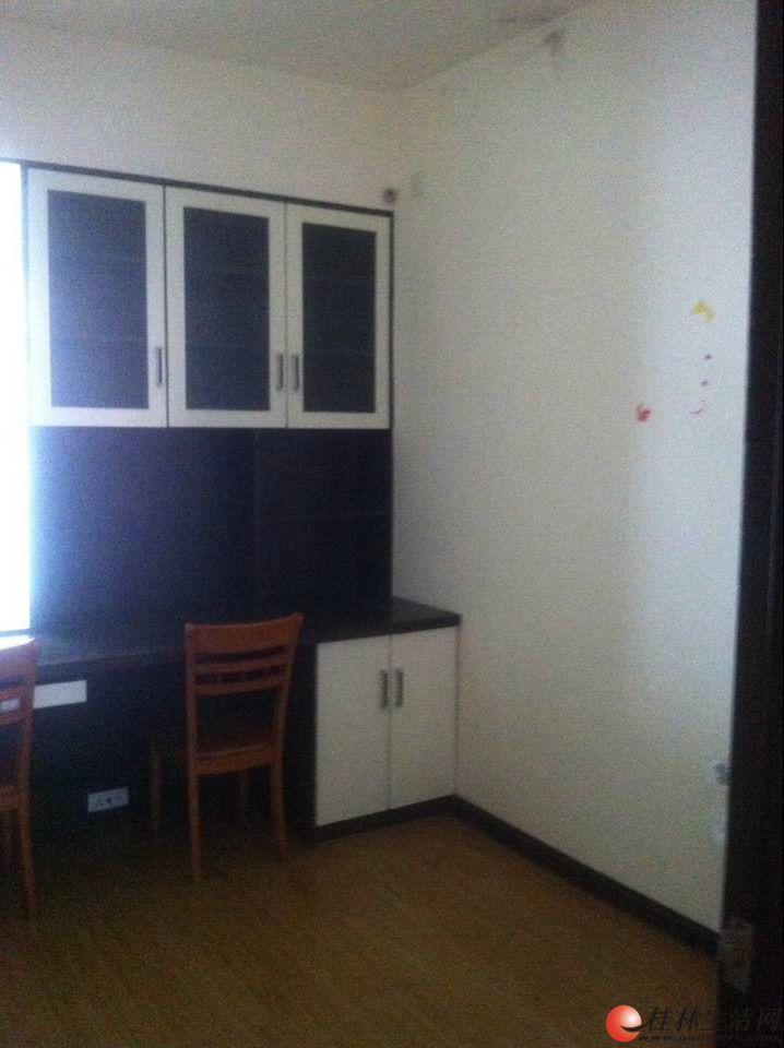 EE ����С�� ��װ 120ƽ3��2��2�� �Ҿ߼ҵ���ȫ ����2000/�£�����