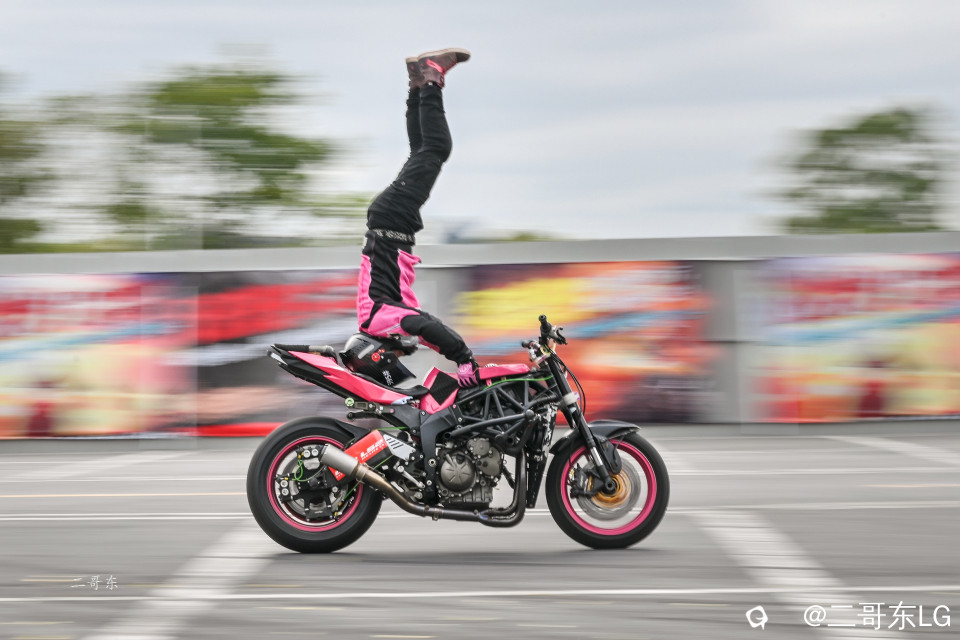 超华特技飞车秀 (6).jpg