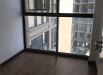  出租 高薪万达 89平 有办公设备 只租2500