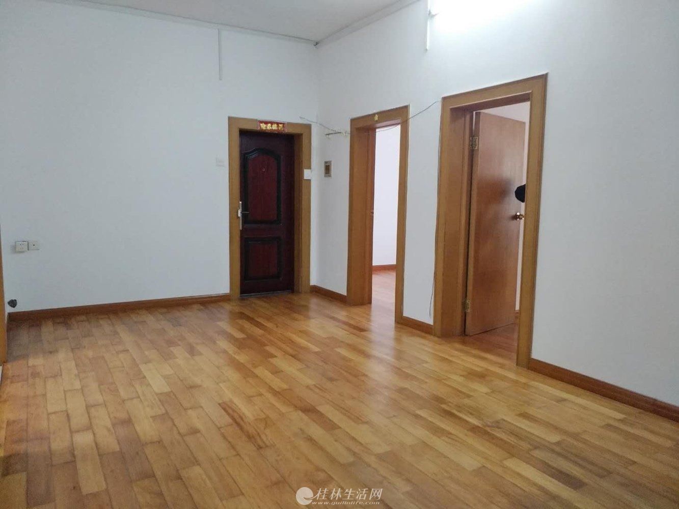 ���ű�������Ҳ�Ҳ����������˵ķ��ˣ�����������6¥��88��Ԫ