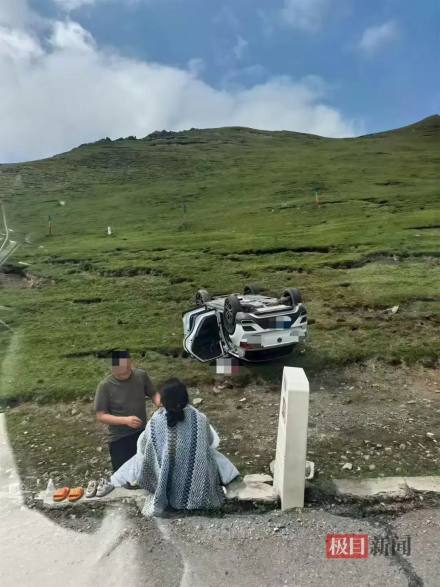 自驾游翻车丈夫微笑安慰妻子引网友点赞，当事人：平日很恩爱，一家三口系了安全带均无大碍