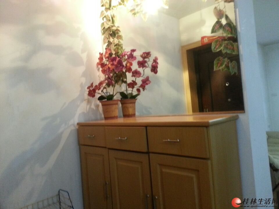 888  �����ݶ���  ְ������������	322	2F/6F	126�O	��װ	2500Ԫ/��	�ҵ�Ҿ���ȫ