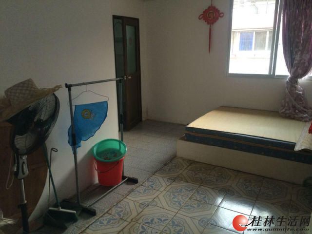 �����֣����ǽ���·���绨���г���԰4��3��2��160�O