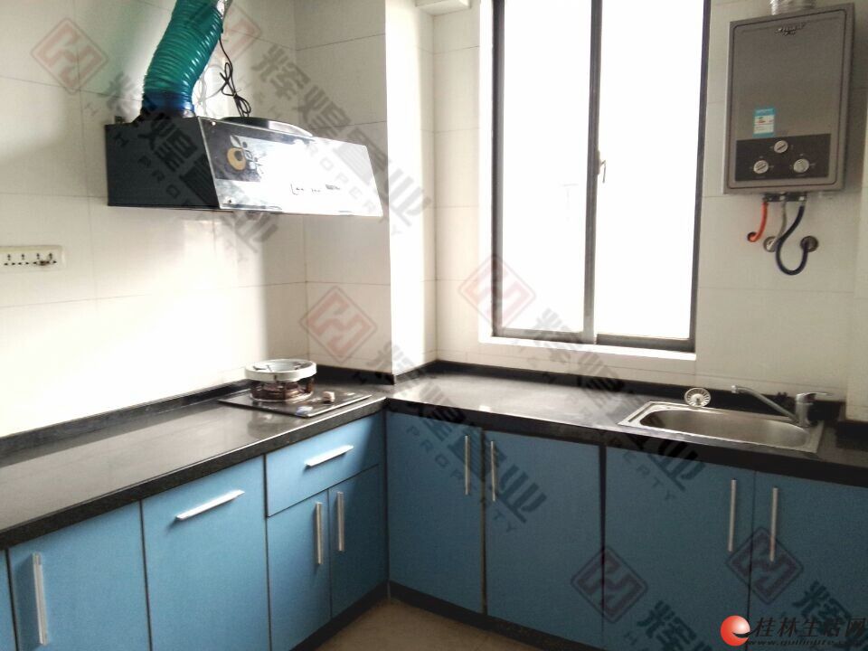  ����꣬�˽��ϳǣ�2������װ�ޣ����ͷ������ϱ�ͨ͸������ס����˺÷�����Ҫ����