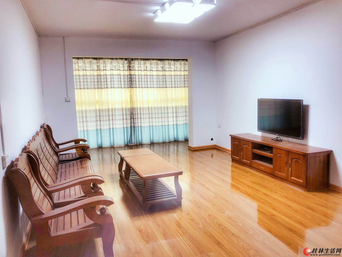 �ٹ�������С��2��2��2�� �·�����ҵ�ȫ��7¥�� 1500Ԫ ������ȫ��Ժ�ڿ�ͣ����