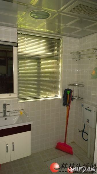 Q����̩�ǡ� ��װ 3�յ� �ð�������ס��3��2�� ֻҪ2000