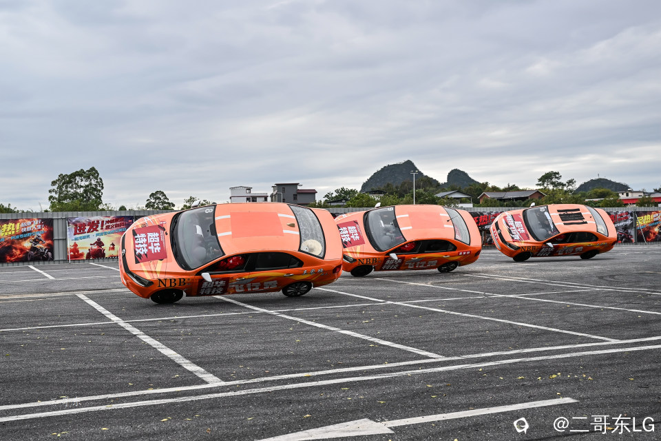 超华特技飞车秀 (26).jpg