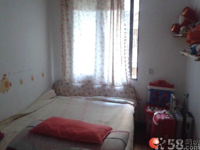 1����·��Ⱥѧ�� 2��2��1�� 65ƽ�� 3¥ 2001����Ʒ��ͣ������