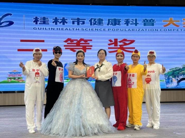 获奖集体照2.jpg