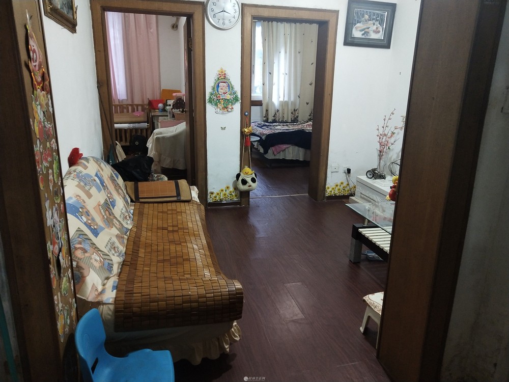 �ź���Уĥ������������һ��54ƽһ¥19.5��λ��ҵ��ͣ��