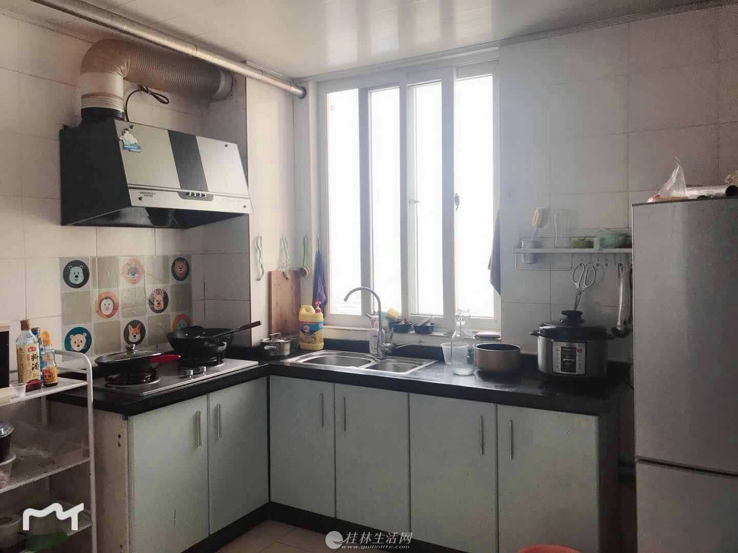 ����� ���ű��� ����һ�ߺ�����װ3���ͼҵ���·5���ӵ�����Сѧ145.5ƽֻ��122��