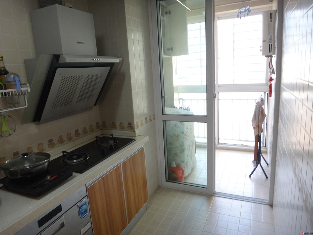 �����гǷ羰����¥���� ��װ2��2��1�� �ۼ�60�� ��¶̨�ͼҵ�Ҿ�