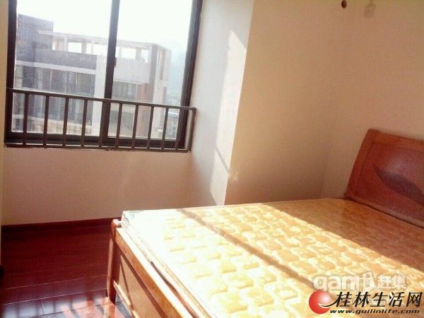 Qҫ����ԣ  2��2�� ��װδס �ߵ�С�� �����ס 1800��ֵ����